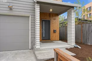357 NE 75th Ave, Portland, OR 97213 - Photo 2