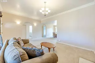 2939 Wolf Meadows Ln, Eugene, OR 97408 - Photo 10