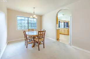 2939 Wolf Meadows Ln, Eugene, OR 97408 - Photo 12