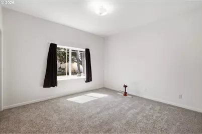 345 N 6th St, Harrisburg, OR 97446 - Photo 30