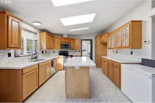 345 N 6th St, Harrisburg, OR 97446 - Photo 16