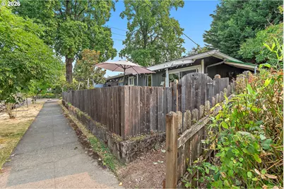 804 SE Nehalem St, Portland, OR 97202 - Photo 20