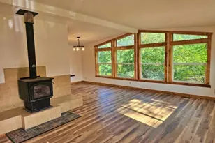 990 E 2nd St, Coquille, OR 97423 - Photo 4