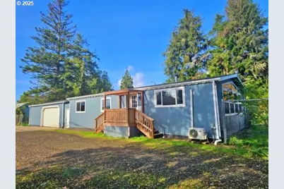 990 E 2nd St, Coquille, OR 97423 - Photo 1