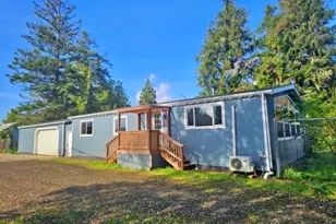 990 E 2nd St, Coquille, OR 97423 - Photo 1