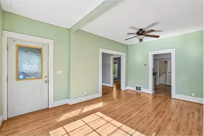 5325 N Montana Ave, Portland, OR 97217 - Photo 8