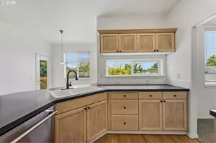15257 SW Firtree Dr, Portland, OR 97223 - Photo 12