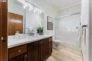 15320 NW Central Dr, Portland, OR 97229 - Photo 20