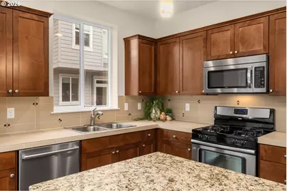 3127 NE Weeping Willow Way, Hillsboro, OR 97124 - Photo 8