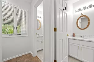 3625 SW 60th Pl, Portland, OR 97221 - Photo 36