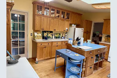 1166 Clarks Branch Rd, Myrtle Creek, OR 97457 - Photo 2