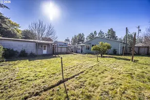 550 N 8th St, Lakeside, OR 97449 - Photo 22