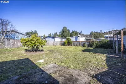 550 N 8th St, Lakeside, OR 97449 - Photo 26