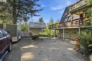 65578 E Bay Rd, North Bend, OR 97459 - Photo 42