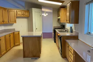 1949 SE Palmquist Rd, Gresham, OR 97080 - Photo 22