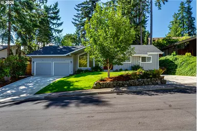 594 Empress Ave, Eugene, OR 97405 - Photo 2