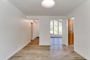 594 Empress Ave, Eugene, OR 97405 - Photo 6
