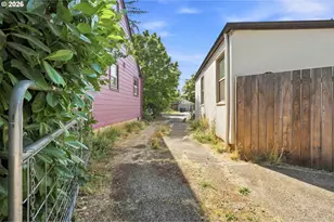 1572 W Broadway, Eugene, OR 97402 - Photo 22