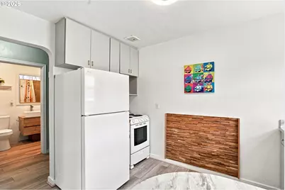 1572 W Broadway, Eugene, OR 97402 - Photo 10