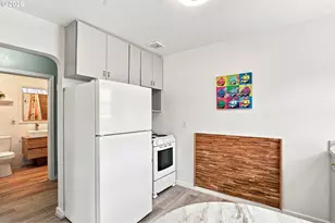 1572 W Broadway, Eugene, OR 97402 - Photo 10