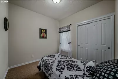 1231 SW 3rd Ave, Mill City, OR 97360 - Photo 36