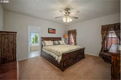 1231 SW 3rd Ave, Mill City, OR 97360 - Photo 22