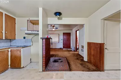 1378 B St, Springfield, OR 97477 - Photo 6