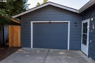 7421 SE Martins St, Portland, OR 97206 - Photo 30