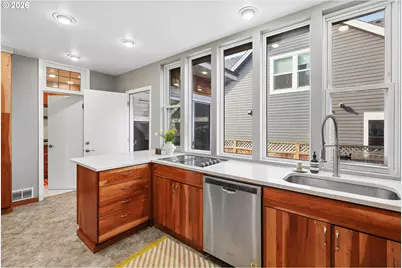 2203 N Emerson St, Portland, OR 97217 - Photo 14