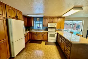 4990 Mitchell Loop Rd, Florence, OR 97439 - Photo 10