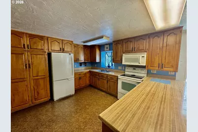 4990 Mitchell Loop Rd, Florence, OR 97439 - Photo 8