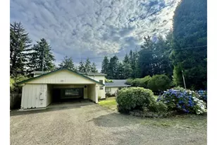 4990 Mitchell Loop Rd, Florence, OR 97439 - Photo 2