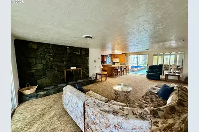 4990 Mitchell Loop Rd, Florence, OR 97439 - Photo 16