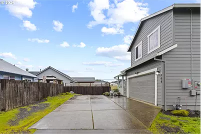 364 NW Blair St, Sheridan, OR 97378 - Photo 4