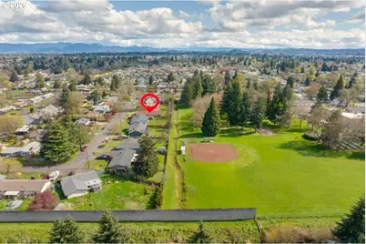 4448 Knoop Ave, Eugene, OR 97402 - Photo 8