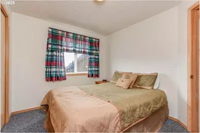 2672 SW Anchor Ave, Lincoln City, OR 97367 - Photo 14