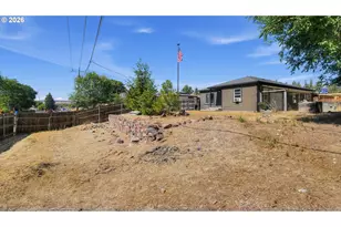 2001 NE Laughlin Rd, Prineville, OR 97754 - Photo 34