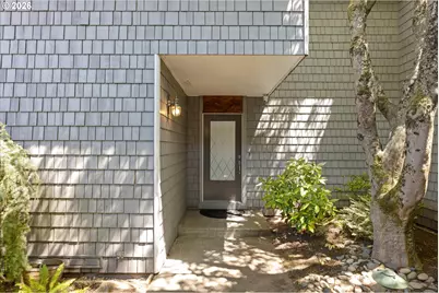 530 N Hayden Bay Dr, Portland, OR 97217 - Photo 6