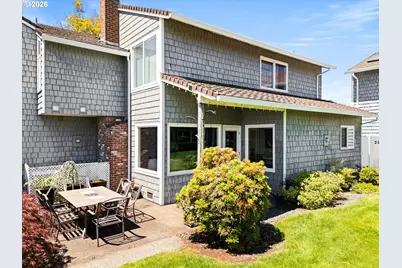 530 N Hayden Bay Dr, Portland, OR 97217 - Photo 2