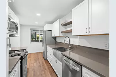 5630 S Riverside Ln #10, Portland, OR 97239 - Photo 12