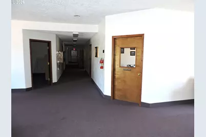 940 W Main St, Sheridan, OR 97378 - Photo 10