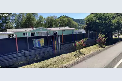 110 Charlene Ln, Tenmile, OR 97481 - Photo 18