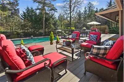 12534 S Iron Mountain Blvd, Portland, OR 97219 - Photo 10