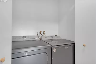 2010 E 1st Ave, Albany, OR 97321 - Photo 28