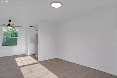 2010 E 1st Ave, Albany, OR 97321 - Photo 6