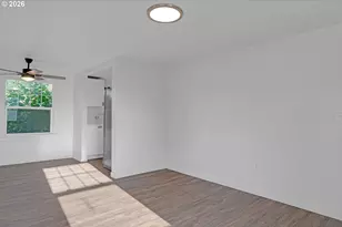 2010 E 1st Ave, Albany, OR 97321 - Photo 6