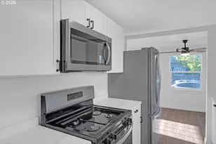 2010 E 1st Ave, Albany, OR 97321 - Photo 8