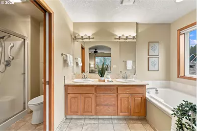 6583 SE Vernelda St, Milwaukie, OR 97267 - Photo 24