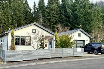 922 SW Spelling Pl, Cascade Locks, OR 97014 - Photo 1