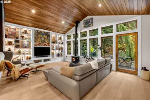 922 SW Spelling Pl, Cascade Locks, OR 97014 - Photo 2